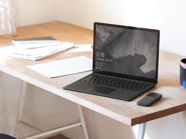 Image du produit Microsoft Ordinateur portable Surface 2 (13.50", Intel Core i5-8250U, 8 Go, 256 Go)