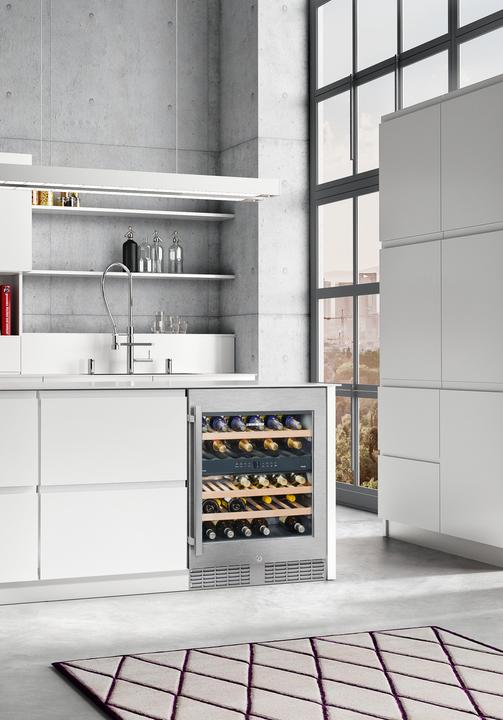 Actual product image Liebherr UWTes 1672 Vinidor wine cooler with compressor Integrated 34 bottle(s)
