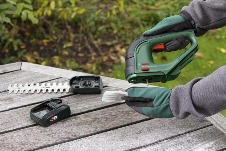 Productafbeelding Bosch Home & Garden Geavanceerde Schaar 18 Set (Draadloze heggenschaar)