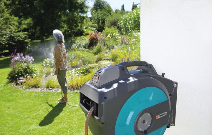 Actual product image Gardena Wall-mounted hose box 35 roll-up automatic Li (35 m)
