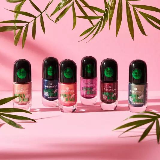 Produktbild essence HIDDEN JUNGLE effect nail lacquer (05 Forbidden Berry, Gel-Effekt Nagellack)
