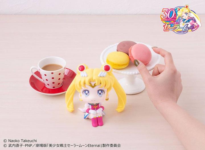 Actual product image Megahouse Pretty Guardian Sailor Moon statuette PVC Look Up Super Sailor Moon 11 cm