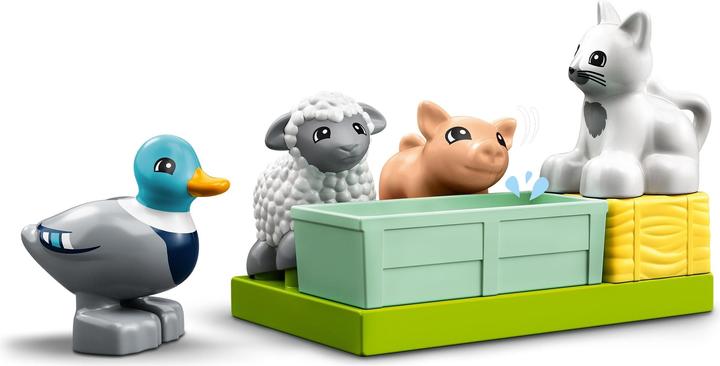 Actual product image LEGO Animal care on the farm (10949)