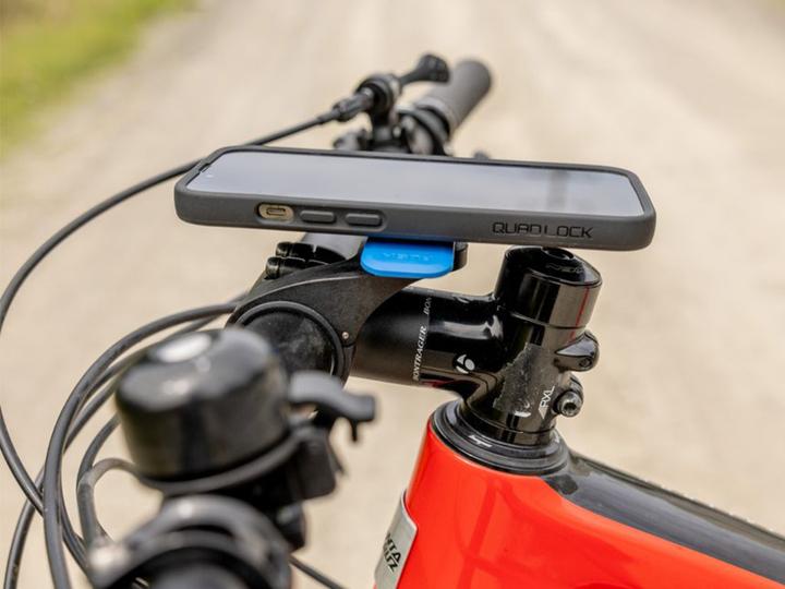 Actual product image Quad Lock Out Front Mount Pro