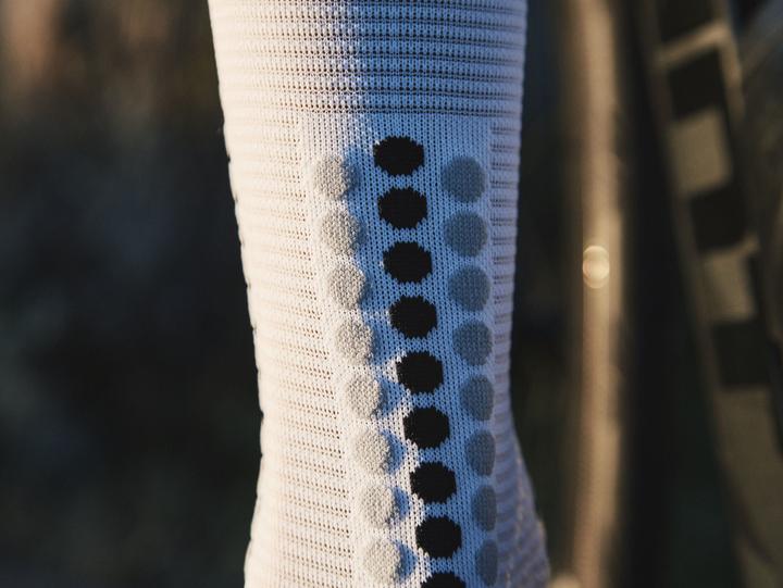 Immagine prodotto Compressport Pro Racing Socks v4.0 Bike (35 - 38)
