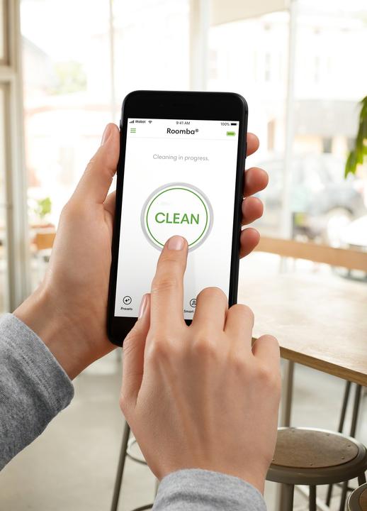 Produktbild iRobot Roomba i7+ Schwarz (Saugroboter)