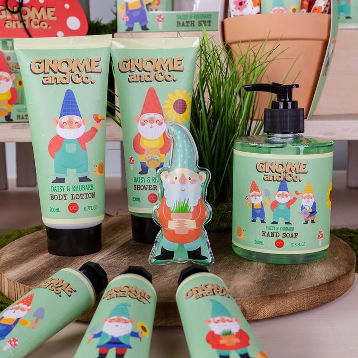 Produktbild Accentra Duschgel GNOME & CO. in Tube, 200ml, Duft: Daisy & Rhubarb, Farbe: hellgrün/rot/weiss, VE 6/24 (200 ml)