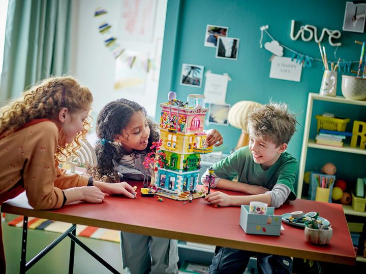 Immagine prodotto LEGO Centro comunitario di Heartlake City (41748, LEGO Friends)