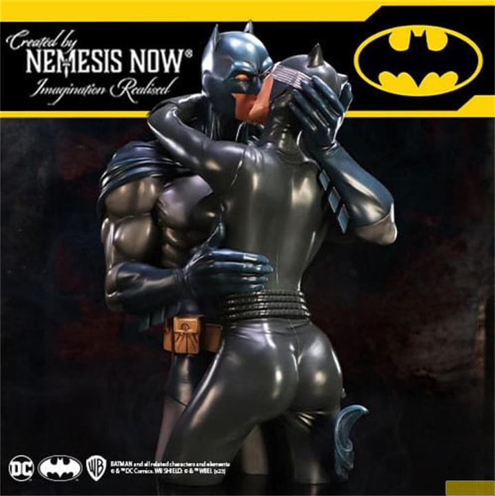 Produktbild Nemesis Now DC Comics Büste Batman & Catwoman 30 cm