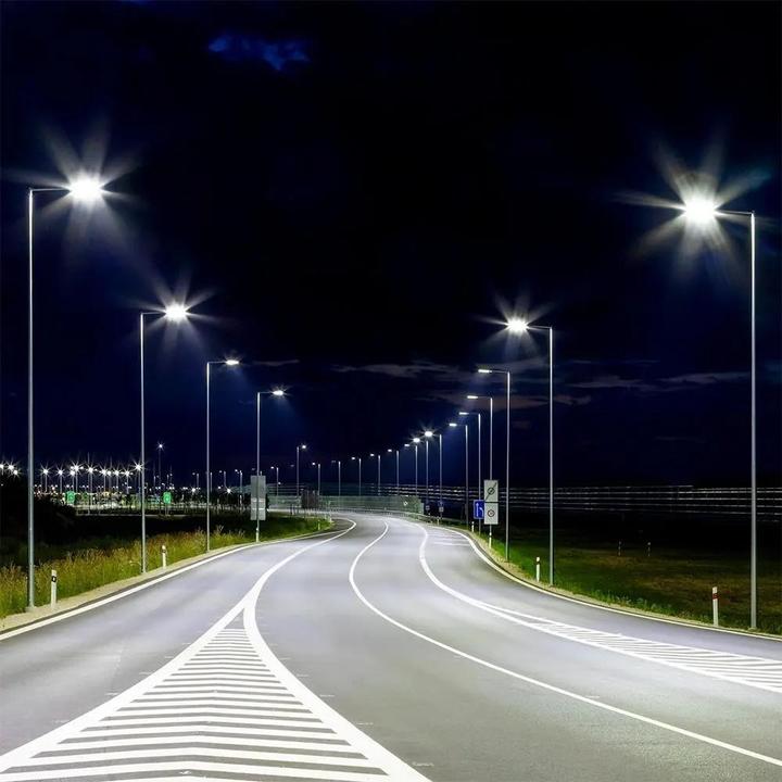 Produktbild V-TAC Oprawa Uliczna LED SAMSUNG CHIP 150W Soczewki 110st 135lm/W VT-154ST 4000K 20300lm 5 Lat (20300 lm, IP65)