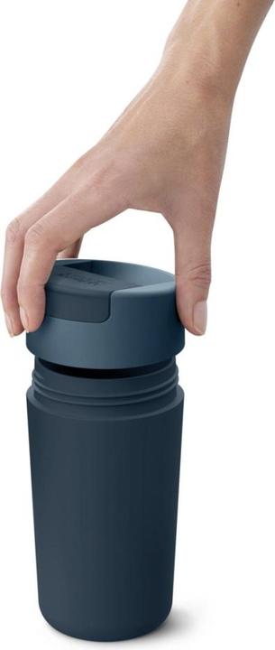 Immagine prodotto Joseph Joseph Tazza da viaggio Sipp con coperchio a cerniera - 454 ml 16 fl. oz - Blu (0.45 l)