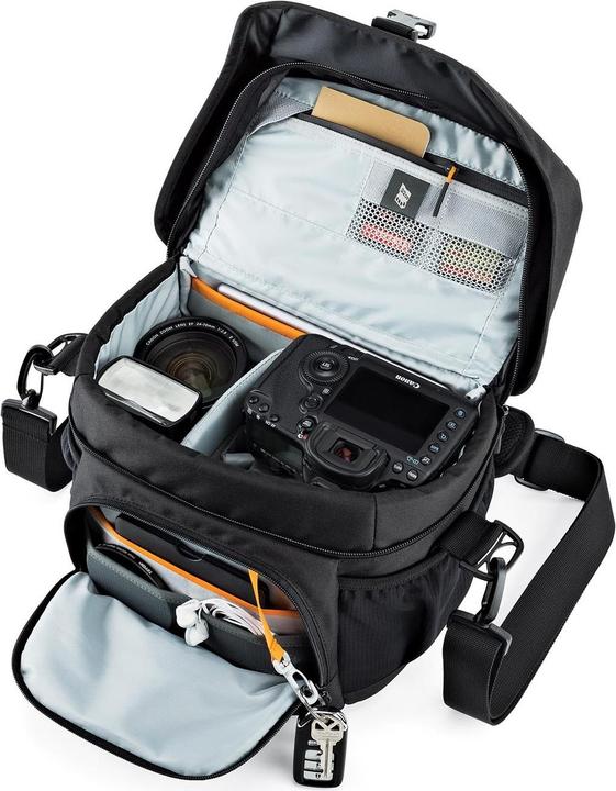 Actual product image Lowepro Nova 180 AW II (Camera shoulder bag, 15 l)