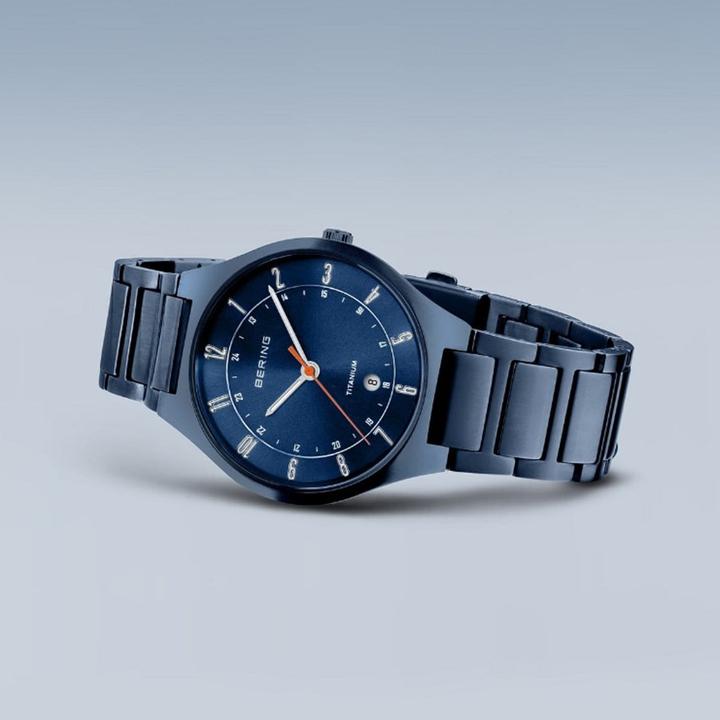 Immagine prodotto Bering Titanium (Orologio sportivo, 39 mm)