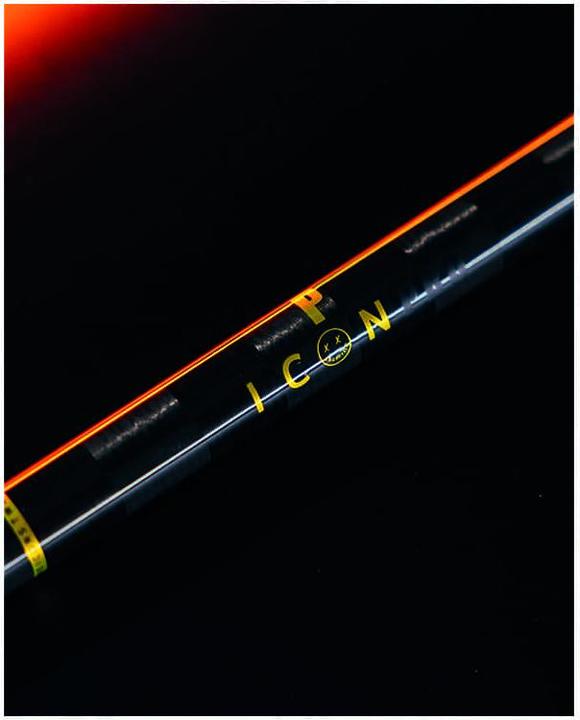 Actual product image Salming Floorball shaft Q-series Carbon Pro Twentyone Icon Edt F27 (103 cm)