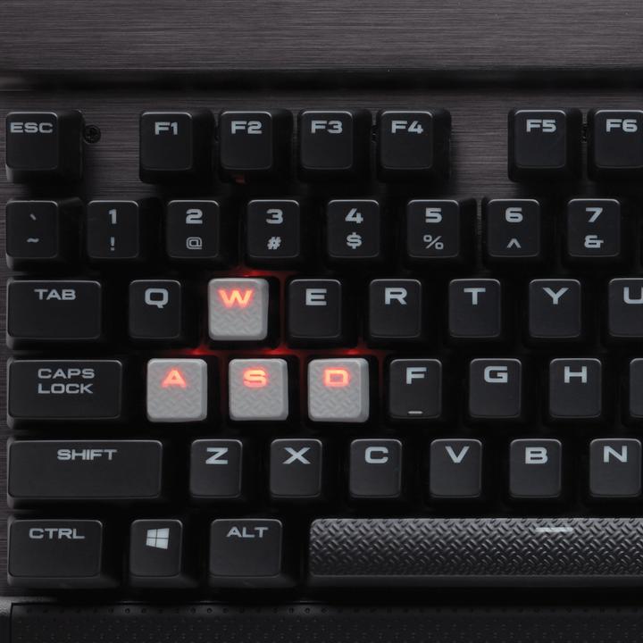 Produktbild Corsair Gaming K70 LUX (DE, Kabelgebunden)