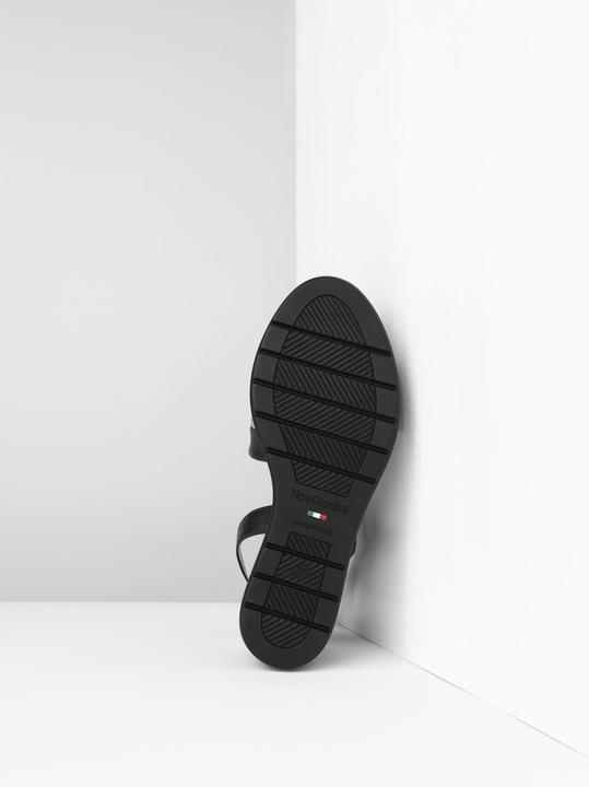 Actual product image Nero Giardini Sandalen (36)