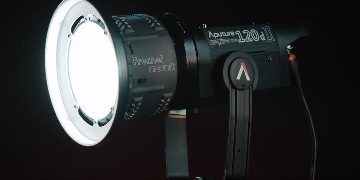 Produktbild Aputure Light Storm C120D II V-mount (Studioleuchte)