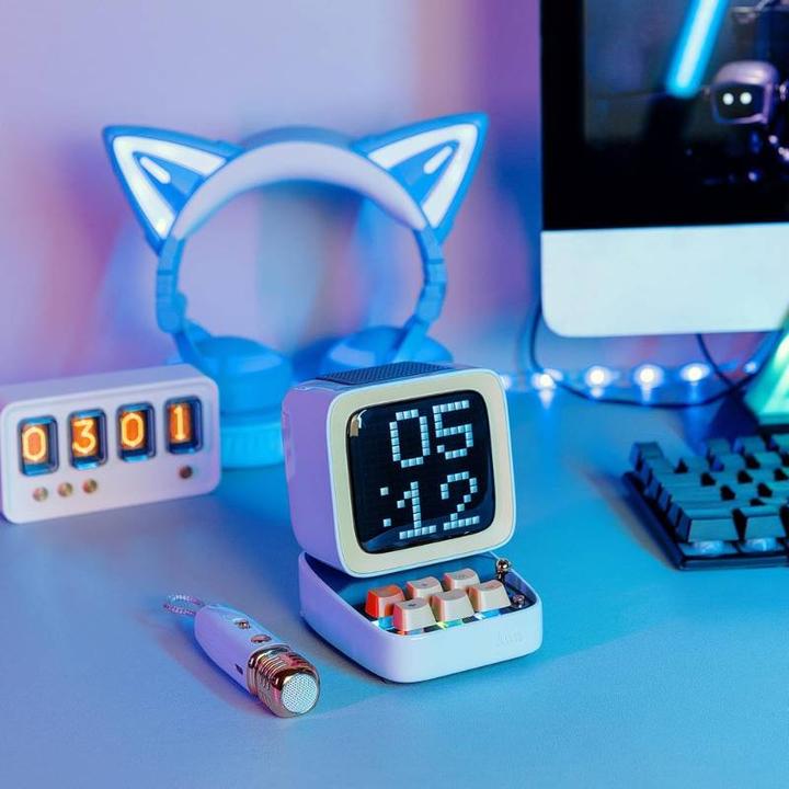 Actual product image Divoom Ditoo-Mic (8 h, Battery operated)
