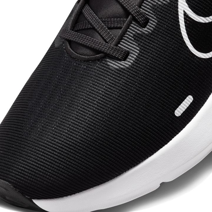 Immagine prodotto Nike Scarpe da ginnastica Downshifter 12 da uomo, Nero/Bianco-Grigio Fumé-Platino puro, 39 UE (39)