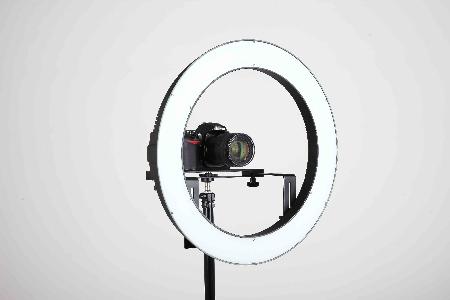 Produktbild Falcon Eyes Bi-Color LED Ringlampe Dimmbar DVR-512DVC auf 230V (Ringleuchte)