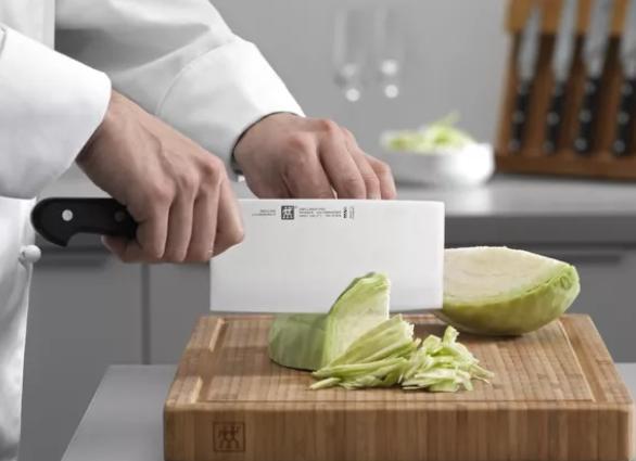 Actual product image Zwilling Pro (18 cm)