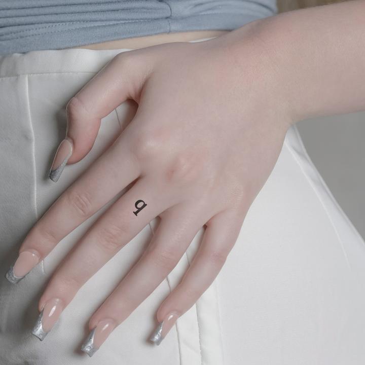Image du produit minink Tatouage temporaire - Lettre minuscule : q