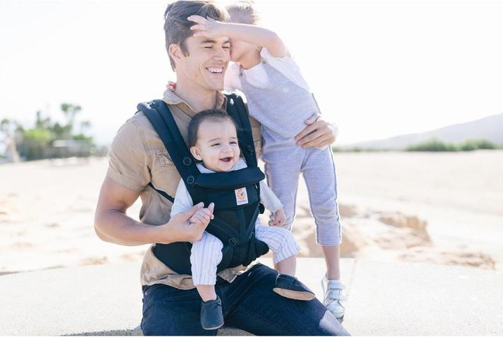 Actual product image Ergobaby Omni 360 Cool Air