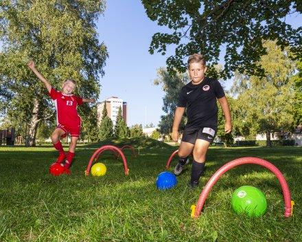 Produktbild Selecta Spielzeug Fussball-Krocket-Set