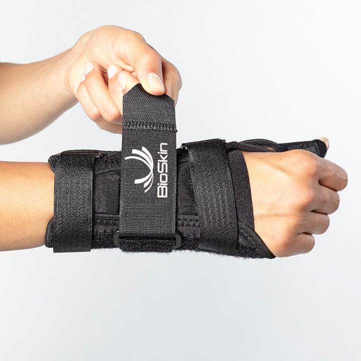 Actual product image BioSkin Wrist/Thumb Spica (XL, XXL)