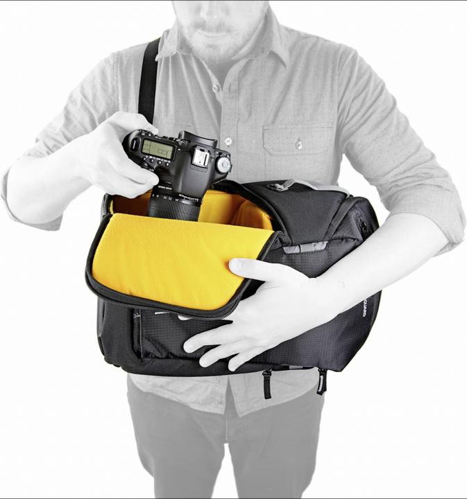 Actual product image Vanguard Veo Discover 46 sling bag (Photo backpack)