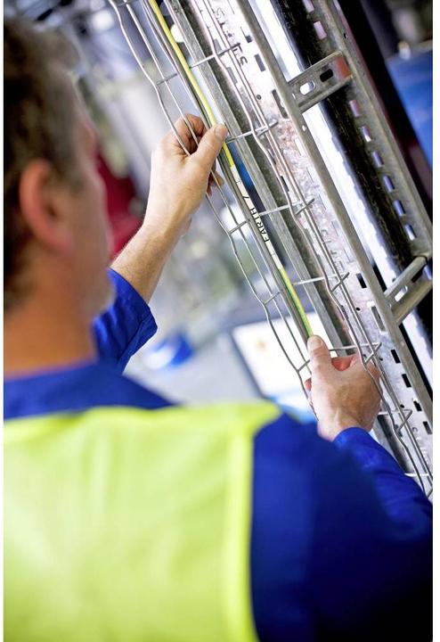 Produktbild Brother Hse-251 (2.36 cm, Schwarz, Weiss)