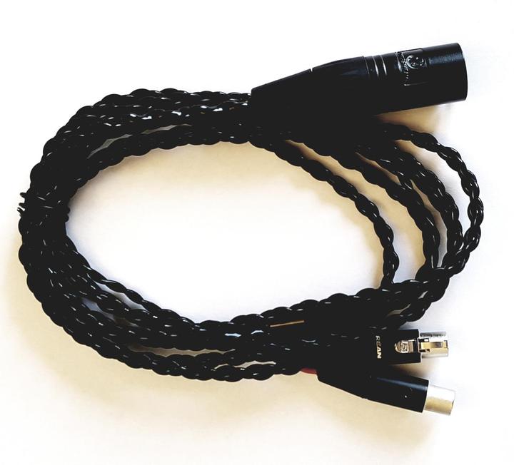 Image du produit Audeze câble mini XLR vers XLR 4 pôles pour tous les LCD (2.5m, XLR, À CRISTAUX LIQUIDES)