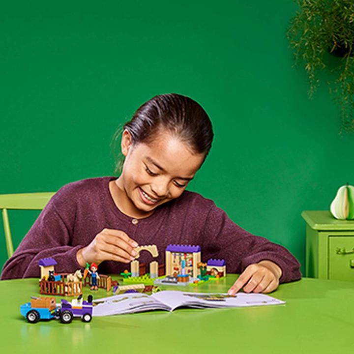 Actual product image LEGO Mia's foal stable (41361, LEGO Friends)