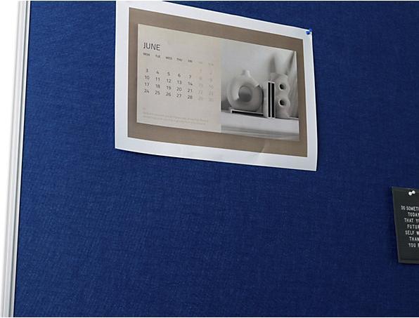 Produktbild eurokraft basic Pinnboard, Stoffbezug, blau, BxH 1200x900 mm (Pinnwand, 1200 x 900 mm)