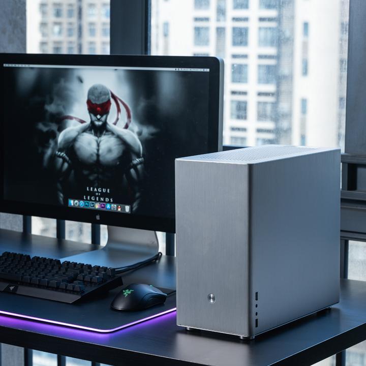 Actual product image Jonsbo V9 (ITX, mATX)
