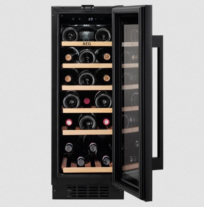 Actual product image AEG AWUS020B5B 5000 wine temperature control cabinet / up to 20 bottles