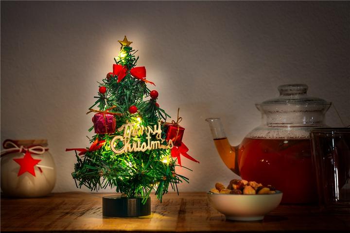Produktbild Goobay LED-Mini-Weihnachtsbaum