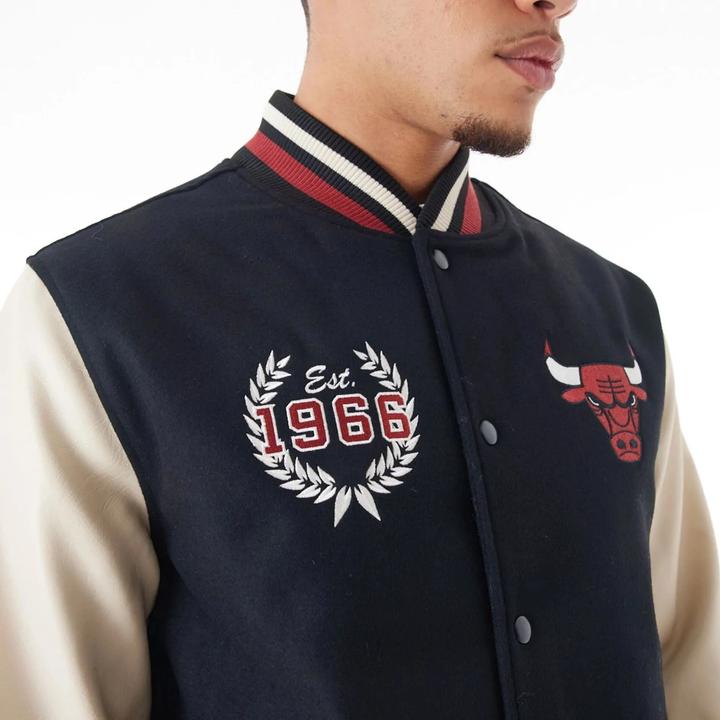 Produktbild New Era jacke chicago bus nba inj varsity (L)