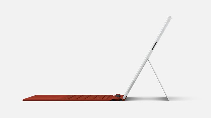 Actual product image Microsoft Surface Pro Signature Keyboard with Slim Pen 2 (CH)