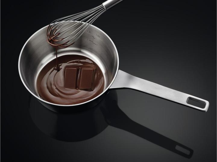 Produktbild AEG IKB64301FB Schwarz Integriert Zonen-Induktionskochfeld 4 Zone(n)