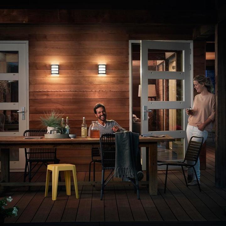 Immagine prodotto Philips Lampada da parete Python (450 lm, IP44)