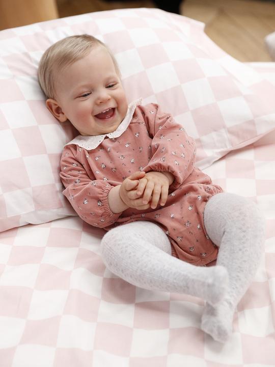Image du produit Vertbaudet Combinaison courte bébé en velours côtelé fleuri avec col brodé (62)