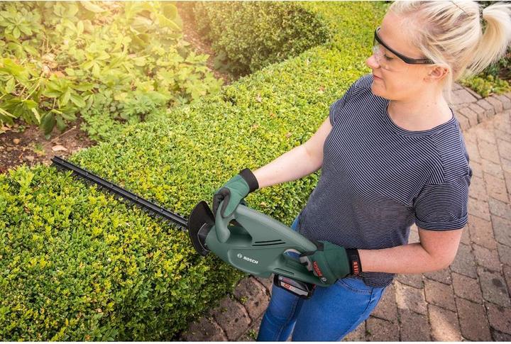 Actual product image Bosch Home & Garden Easy HedgeCut 18-45 (Cordless hedgecutters)