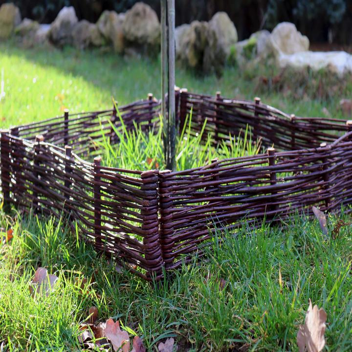 Immagine prodotto Aquagart 4 Beeteinfassungen aus Weide 10x50cm I Beetbegrenzung /Weidenzaun zur Beetumrandung Rasenkante (50 cm)