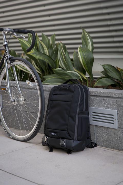Actual product image Dell Timbuk2 Authority (25.28 l)