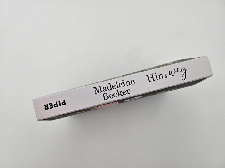 Produktbild Hin und weg (Deutsch, Madeleine Becker, 2024)