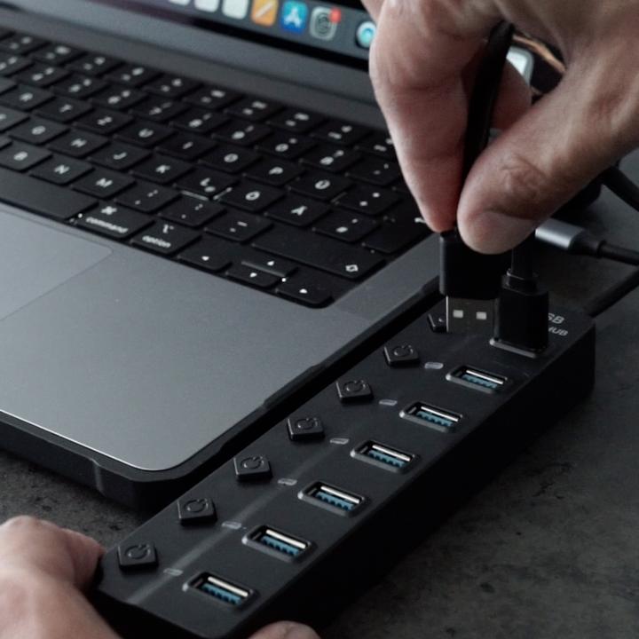 Image du produit Apfelkiste USB 3.0 Hub Adapter mit USB Port Steuerung Tastenschalter 5GB/s, 7 Ports (USB-A, 7 Ports)