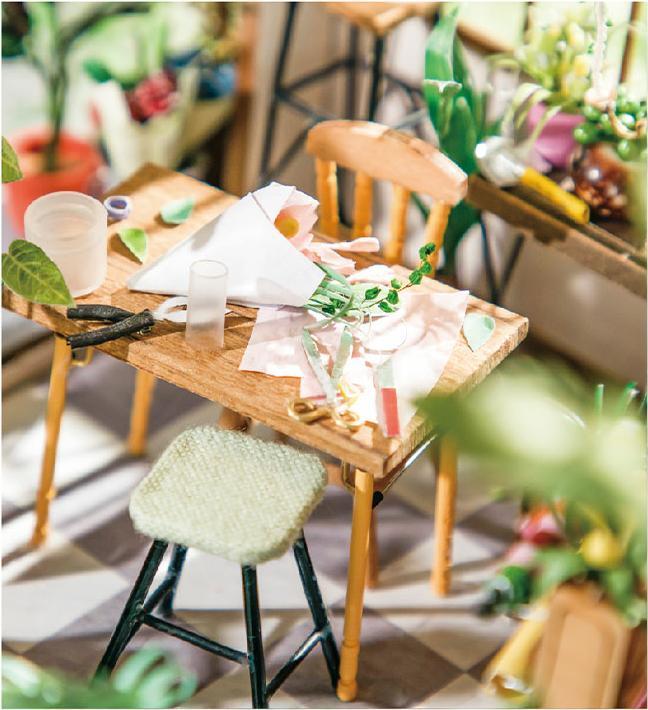 Immagine prodotto Robotime Emily's Flower Shop