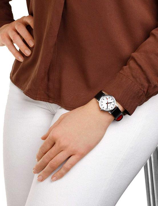 Immagine prodotto Mondaine Classico - Spazzolato vegano (Orologio da polso analogico, Fatto in Svizzera, 30 mm)