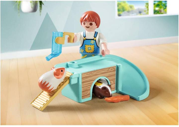 Immagine prodotto Playmobil Ragazzo con porcellino d'India (71746, Playmobil La mia vita)